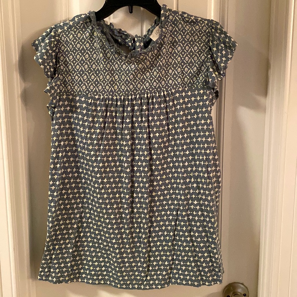 Pretty sage green top